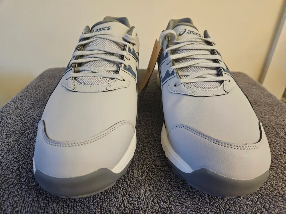 Brand-new Asics Golf Shoes !! image indicator(3)