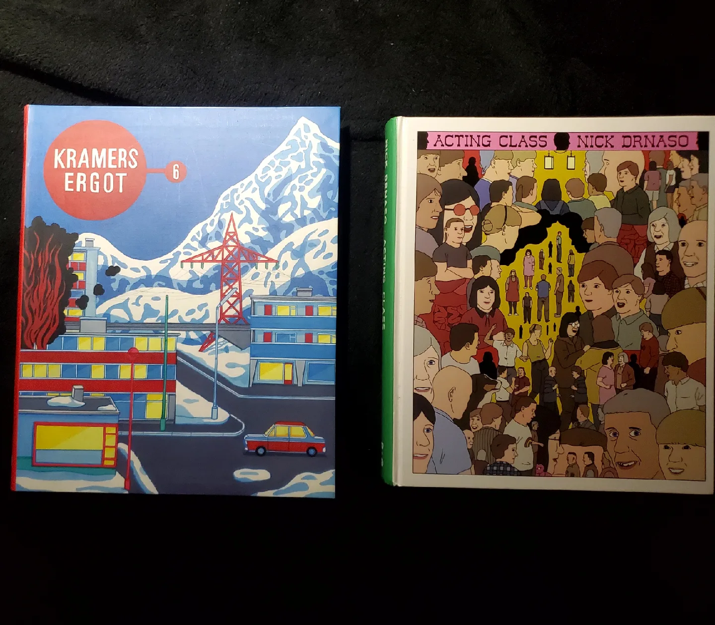 Graphic Novels and Comics Assorted image indicator(8)