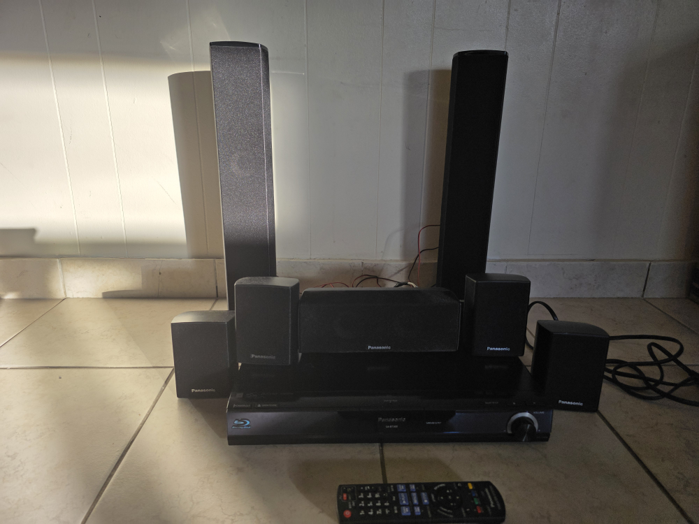 Panasonic SA-BT300 Home Theatre System - photo 2