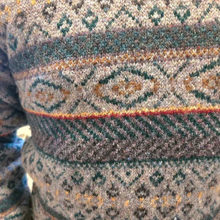 Vintage Blencraig Scotland Wool Men’s Sweater image indicator(4)