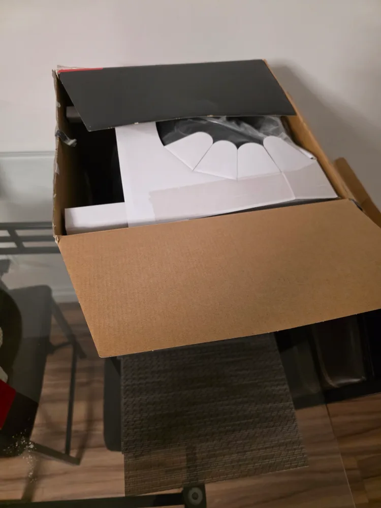 Star Wars The Black Series Darth Vader Premium Electronic Helmet image indicator(2)