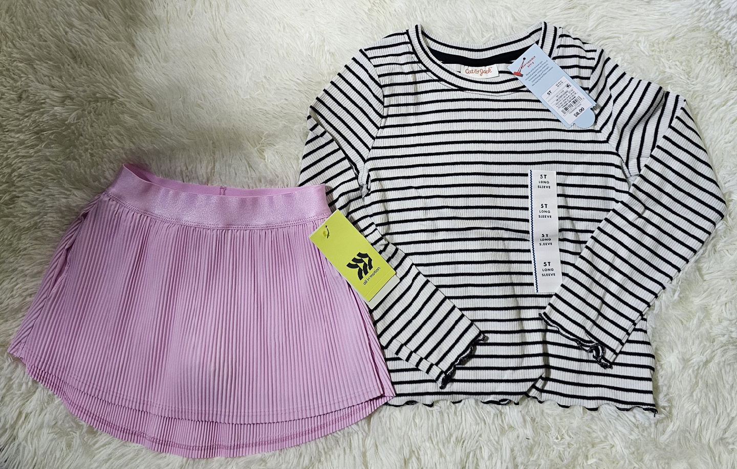 🥕Baby Clothes Bundle: Rompers, Outfits, Socks - photo 5