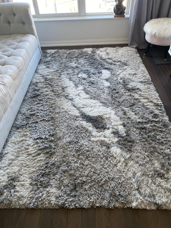 Shaggy Area Rug - Grey and White image indicator(3)