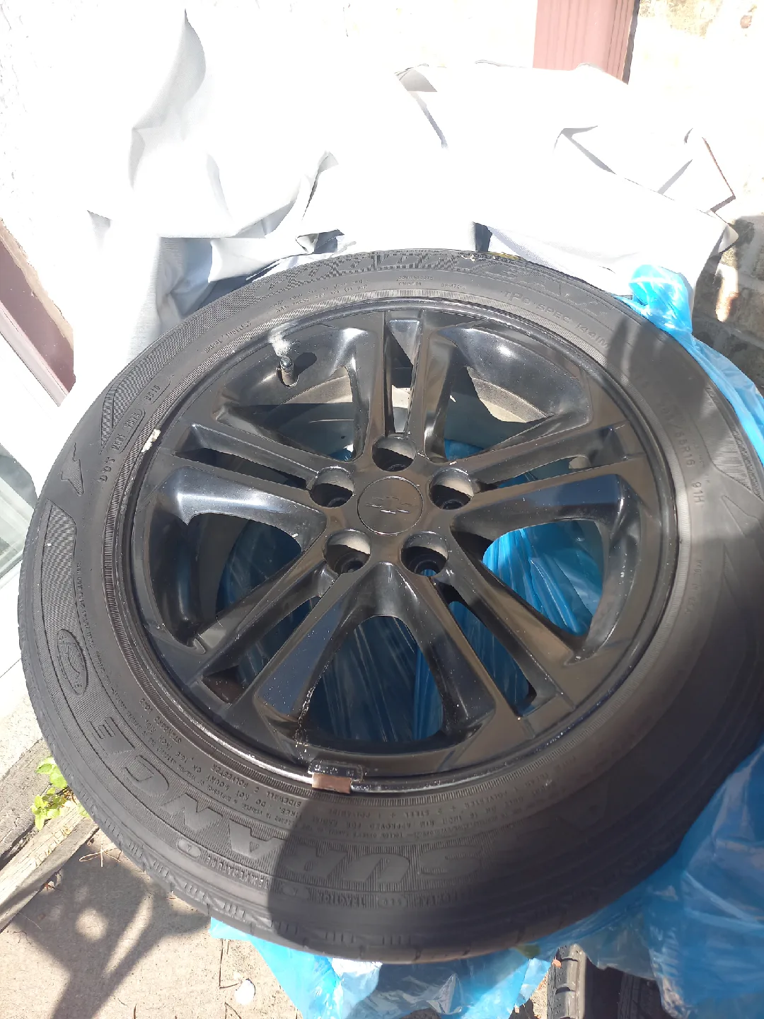 205/55R16 Goodyear Tires with Black Rim x 4 image indicator(3)