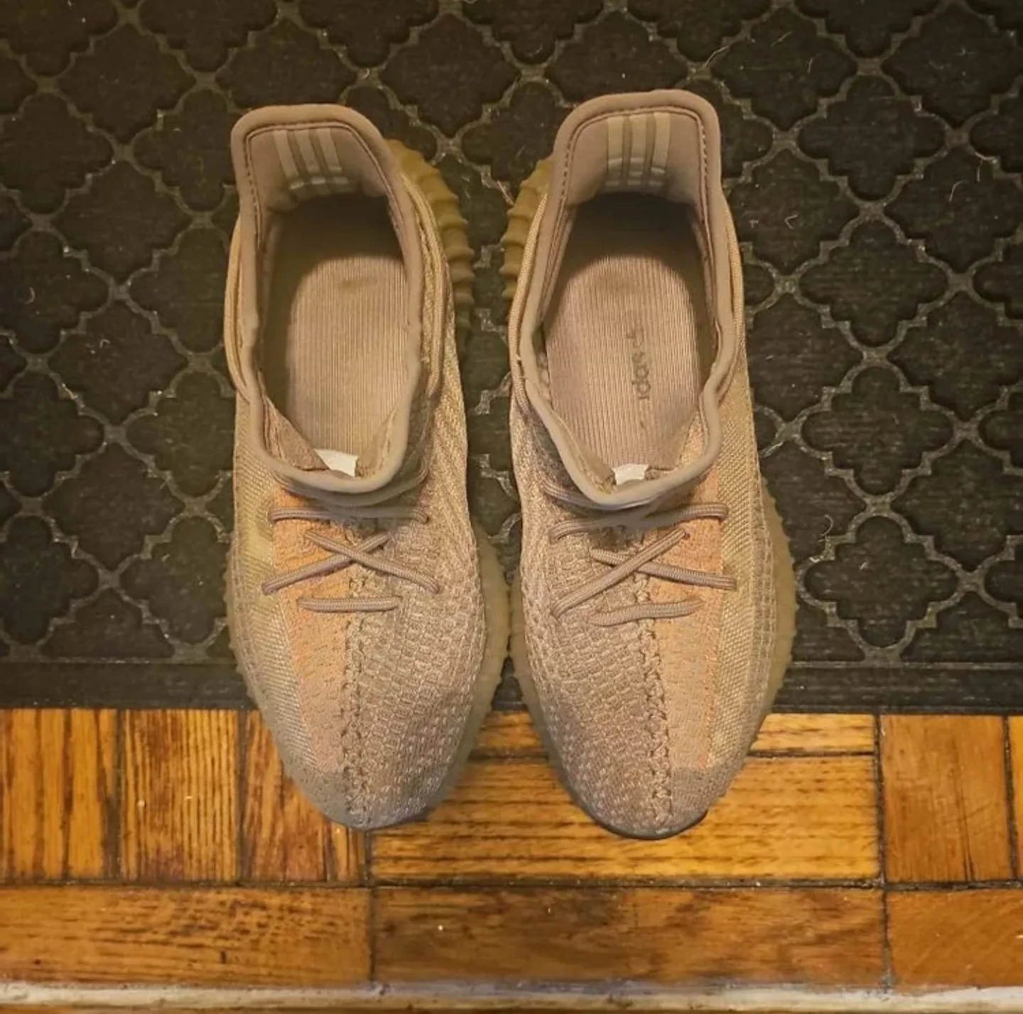 Adidas Yeezy Boost 350 V2 Earth Size 9 image indicator(5)