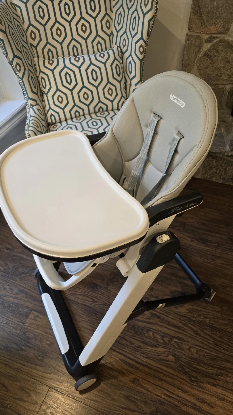 Peg Perego Siesta High Chair - Grey - photo 2