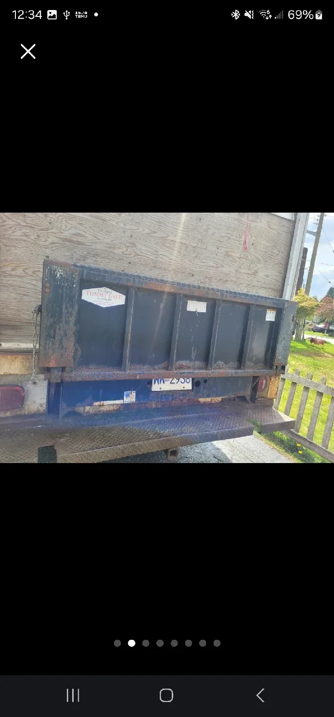 Ford E-350 Box Truck image indicator(7)