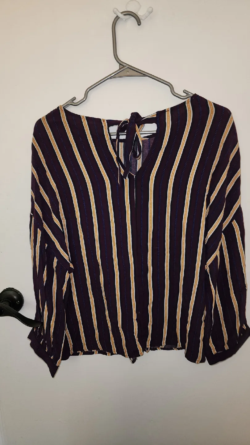 Striped Blouse image indicator(4)