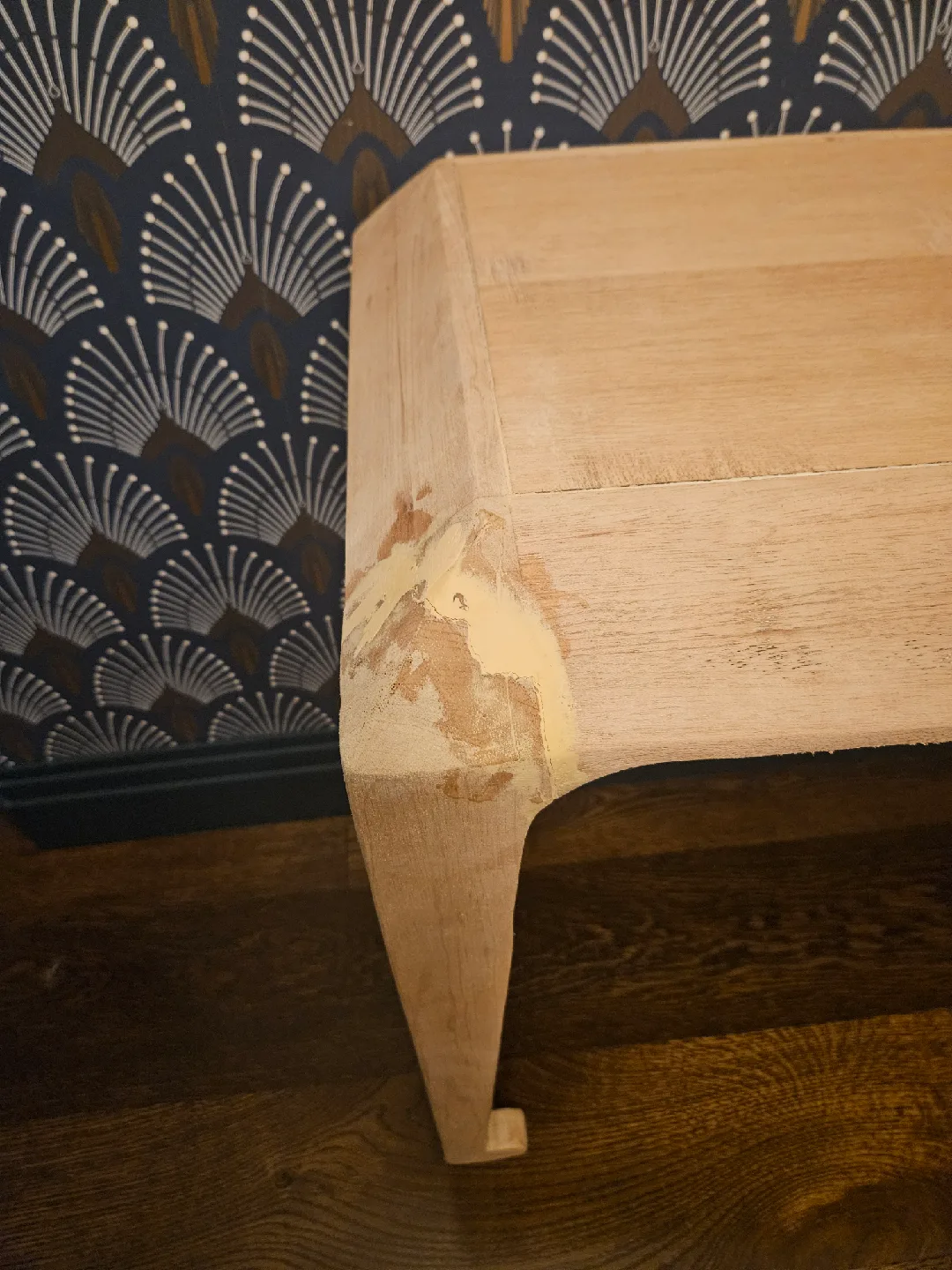 Wooden Farm Table image indicator(6)