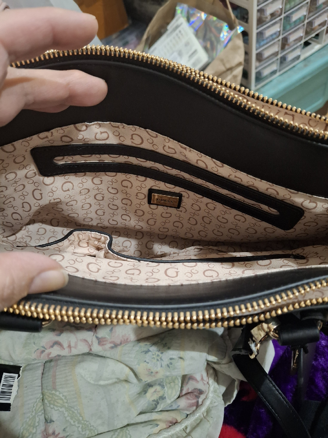 Guess Satchel Bag - Black - photo 4