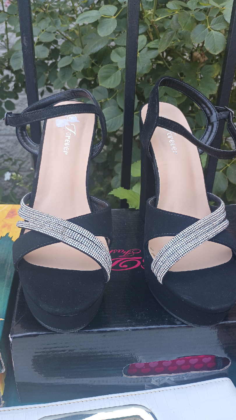 Forever Black Platform Heels - photo 2