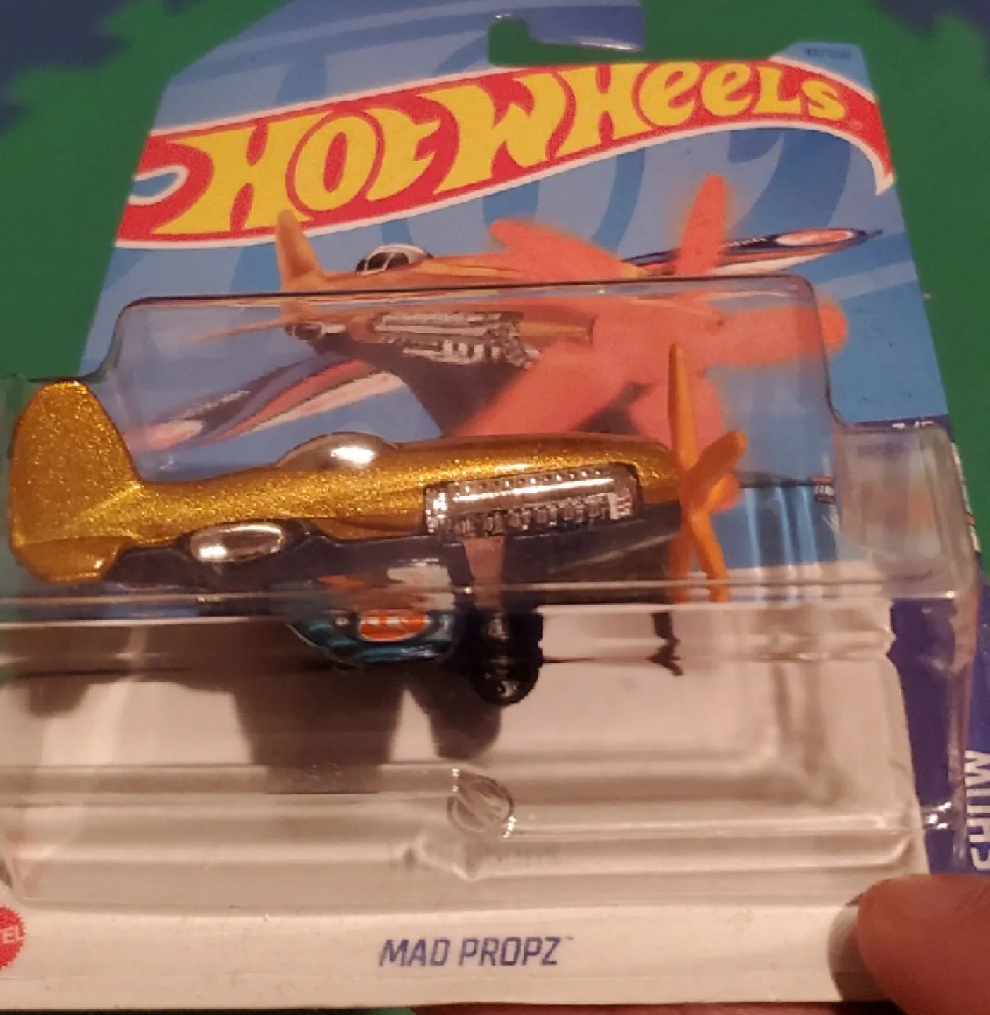 Hot Wheels Mad Propz Sky Show Diecast Plane image indicator(6)