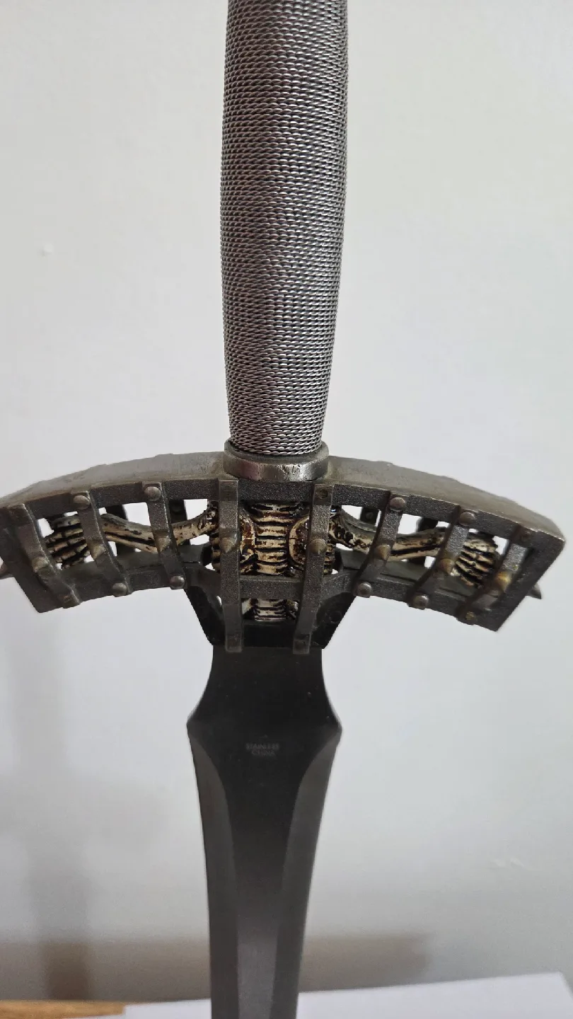 Fantasy Master Sword with Stand image indicator(4)