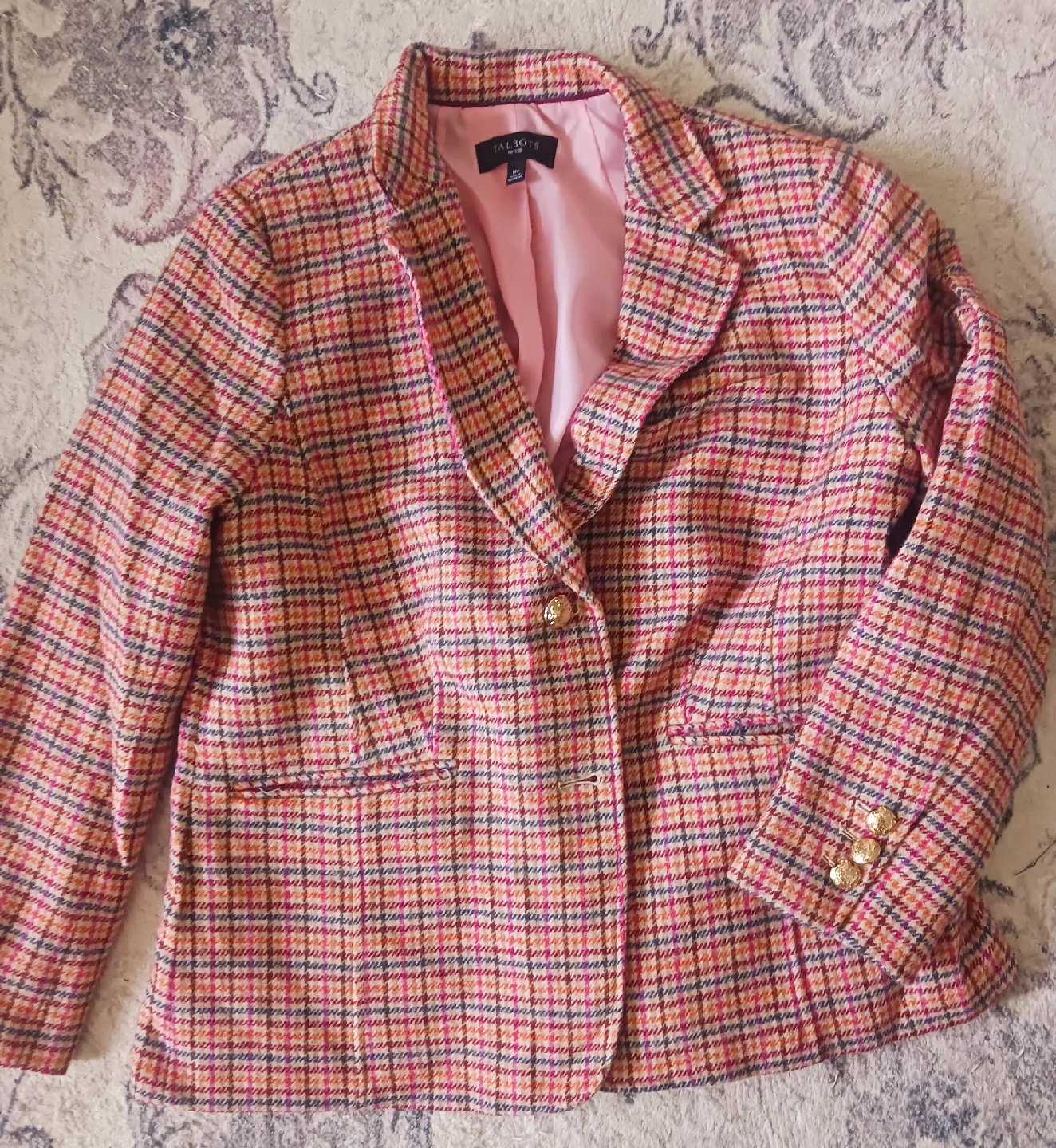 Variety of Women's Blazers image indicator(5)