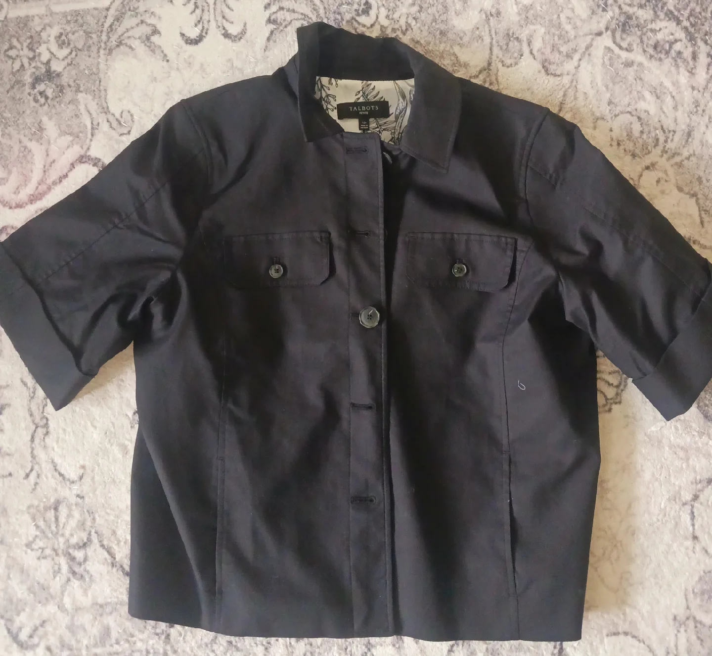 Variety of Women's Blazers image indicator(8)