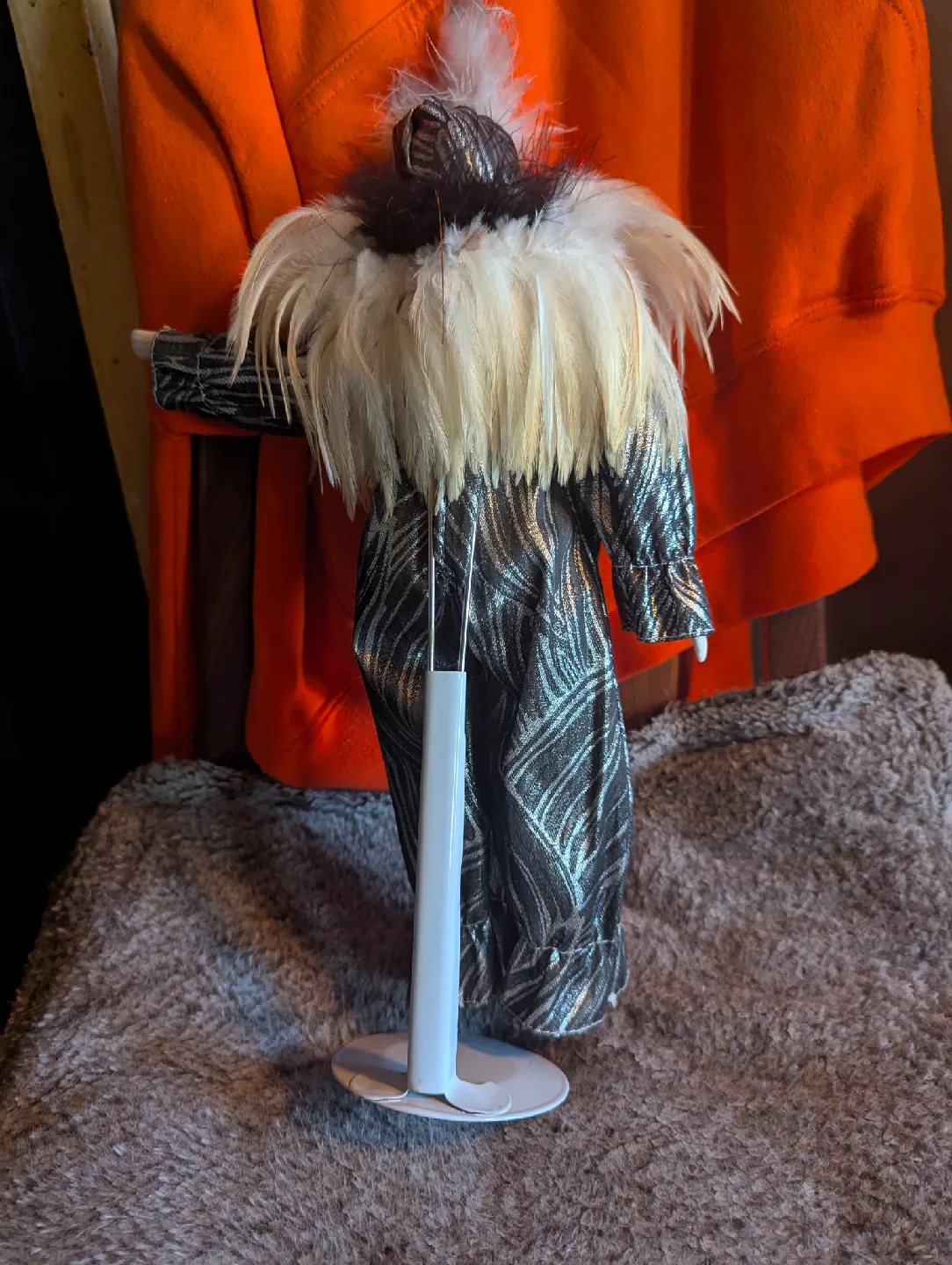 vintage harlequin porcelain doll image indicator(3)