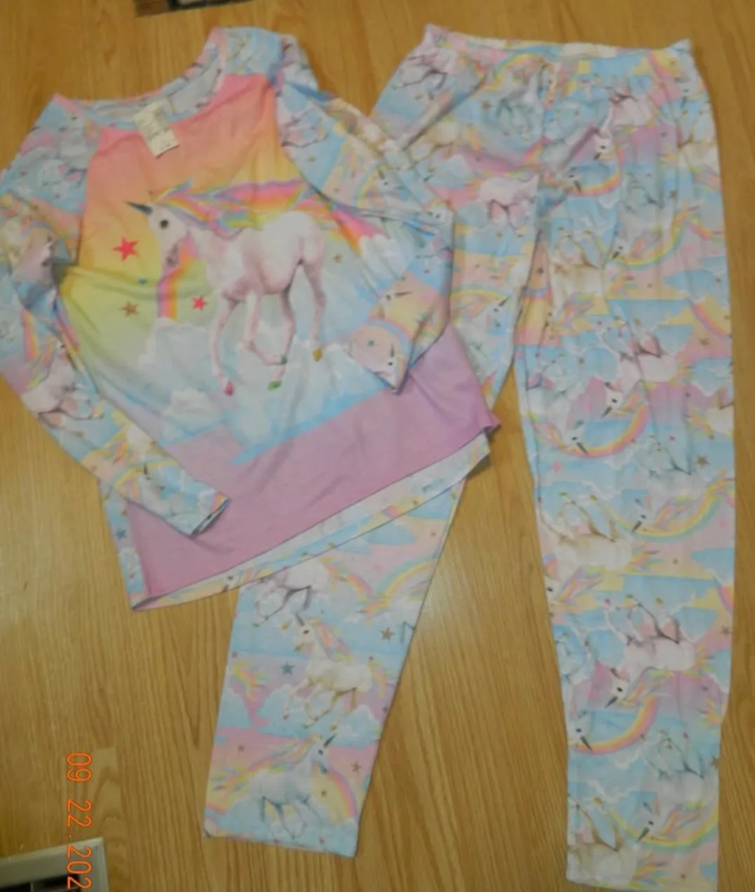 NWT the childres place Unicorn Pajama Set..size xxl thumbnail