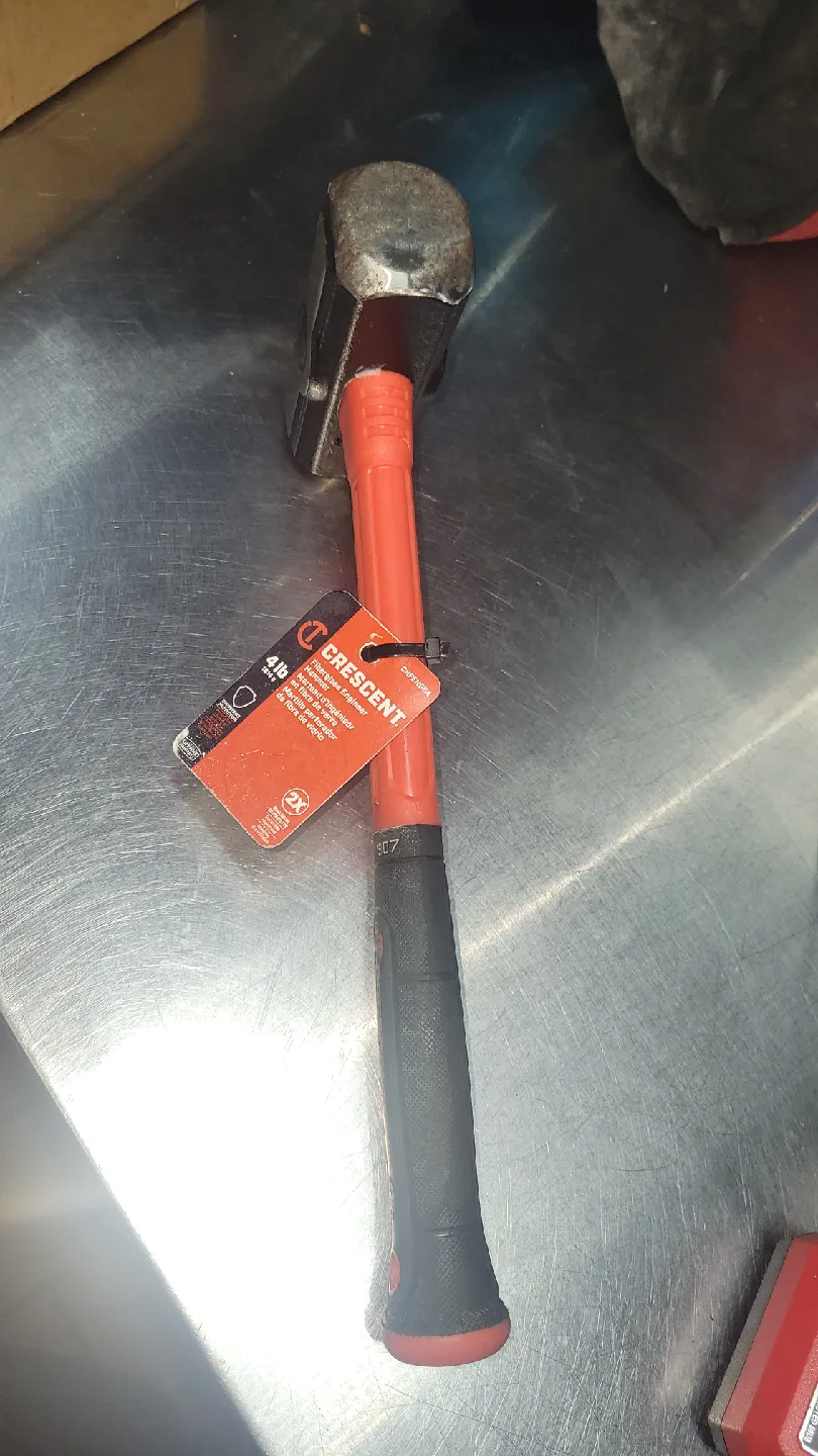 Crescent 4lb Sledge Hammer image indicator(2)