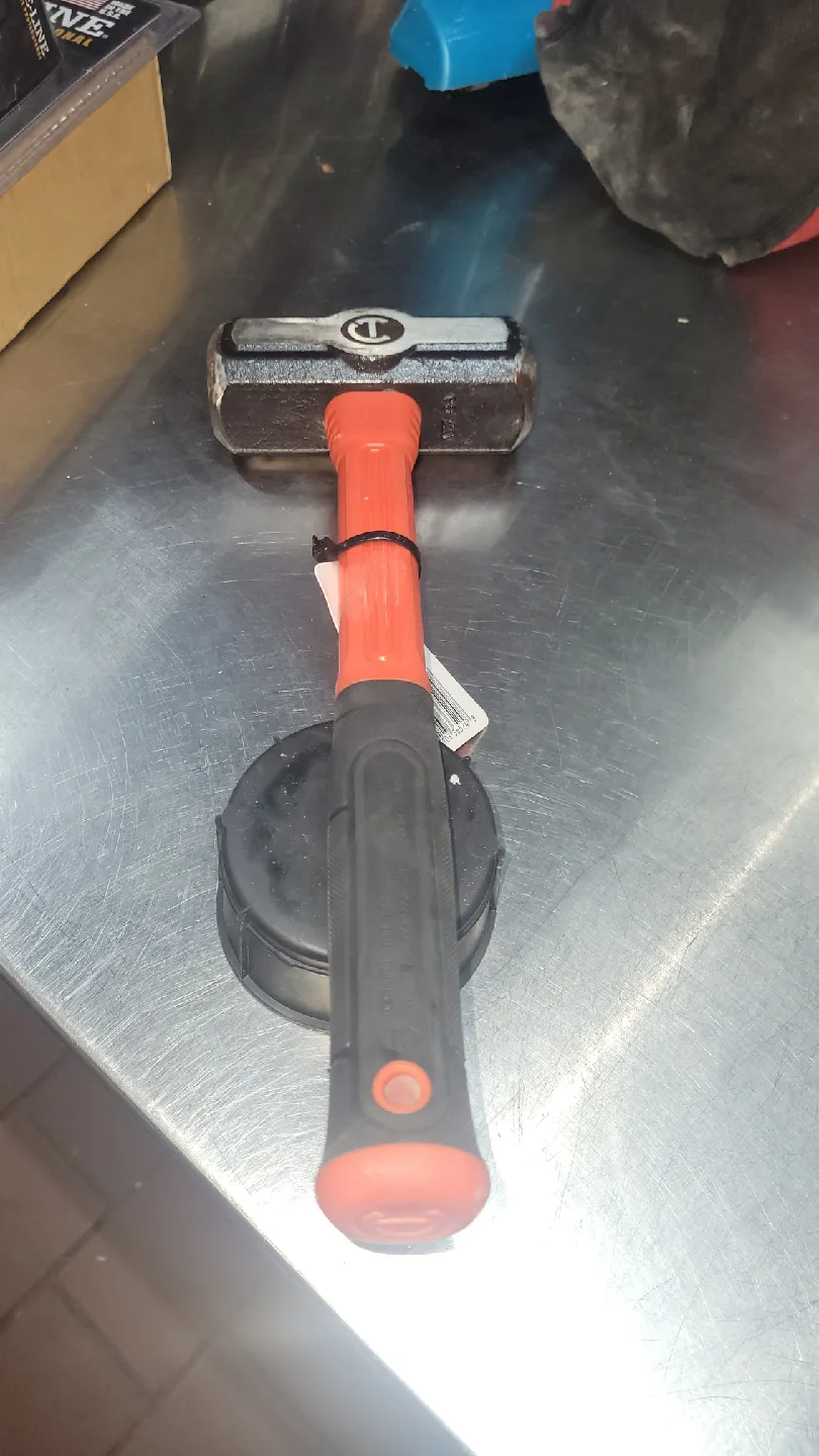 Crescent 4lb Sledge Hammer image indicator(3)