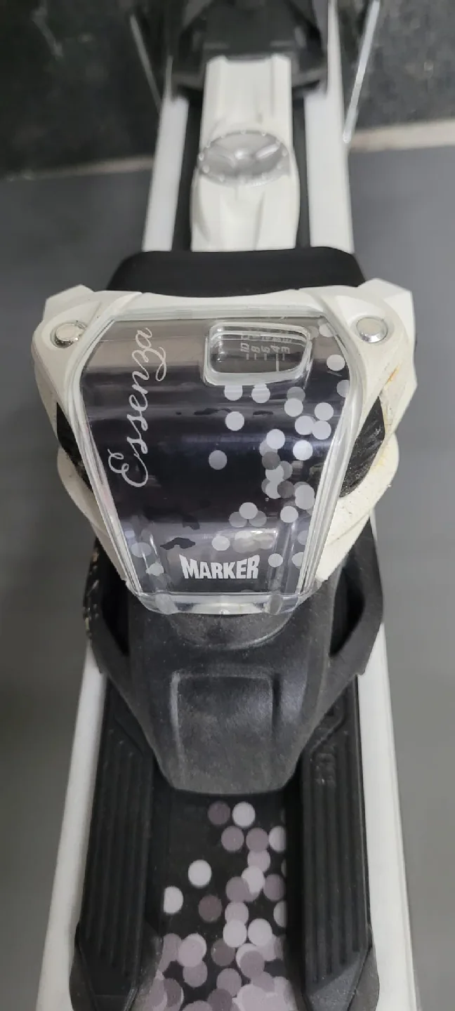 Volkl Essenza Viento 147 Women's Skis & Atomic boots size 23.5 image indicator(6)