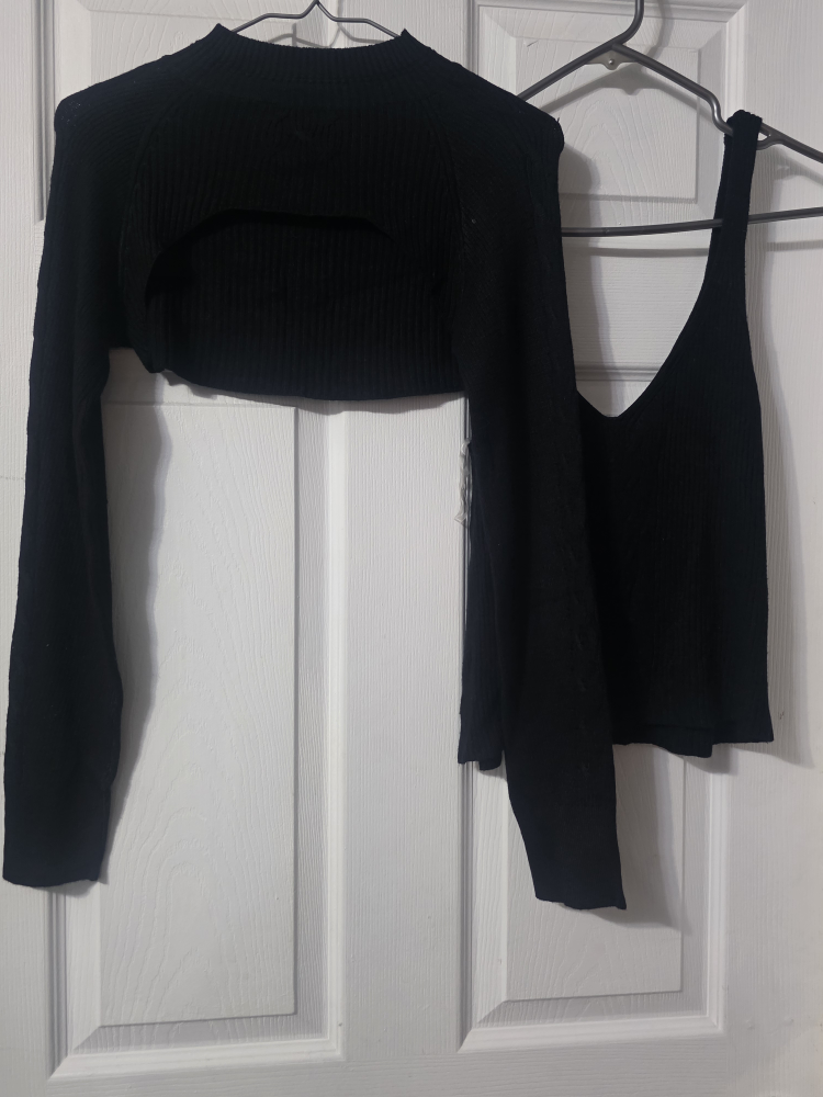Revamped Black Tank Top & Cropped Sweater Set - photo 3