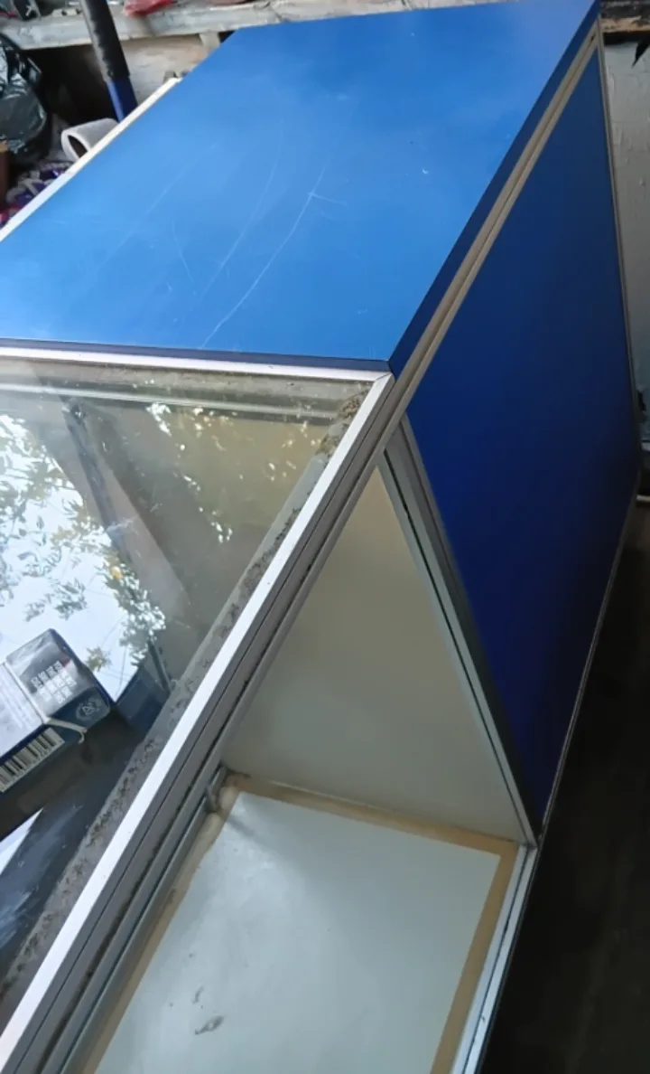 Blue Display Cabinet cash drawer image indicator(2)