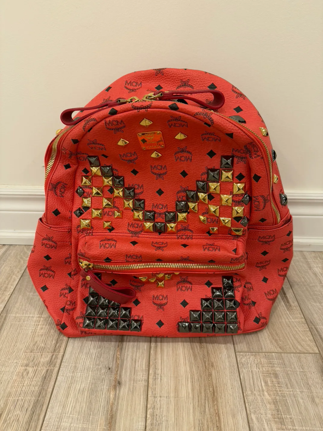 MCM Stark Backpack - Red image indicator(2)