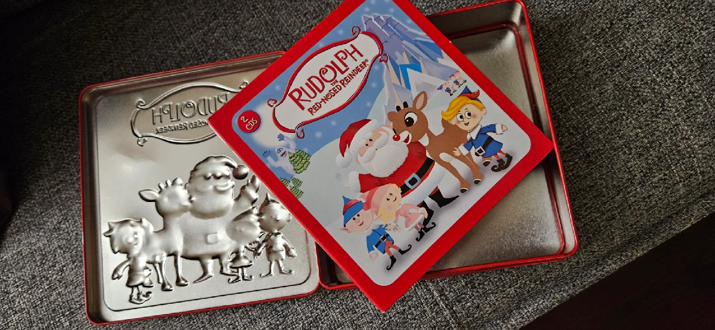 Christmas Tin with 2 Music CDs inside image indicator(3)