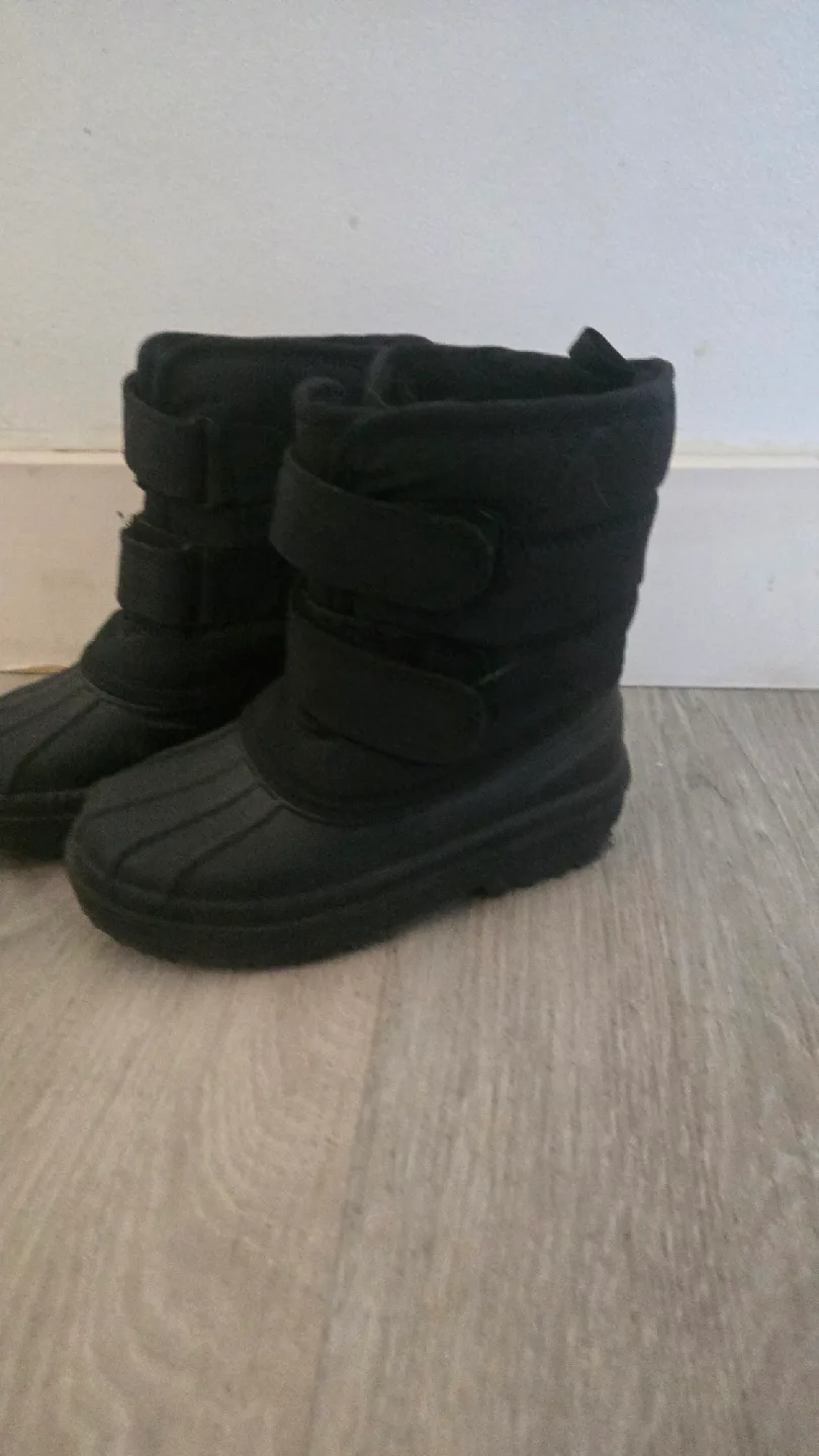 Black Winter Snow Boots size 9 thumbnail
