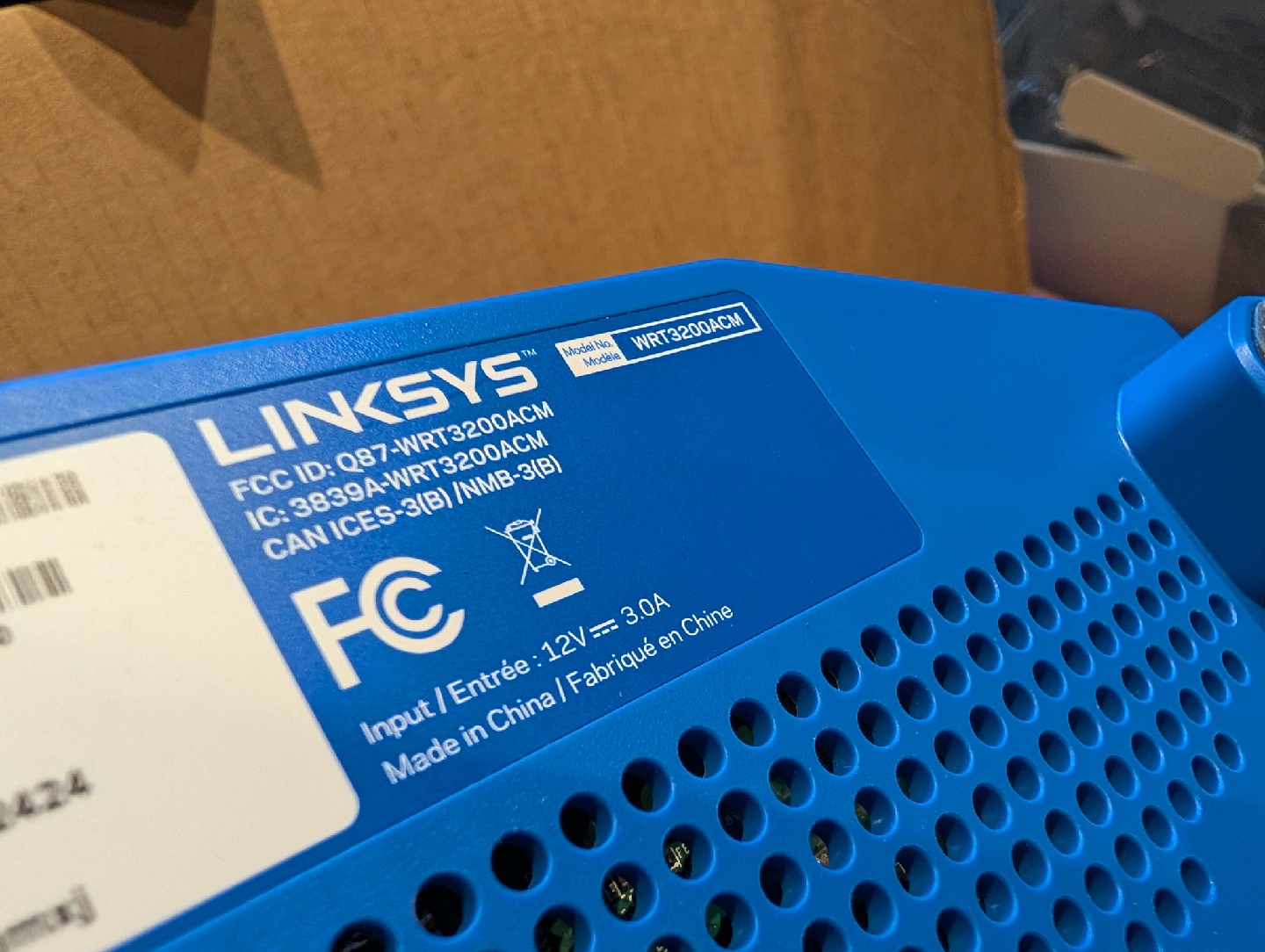 Linksys WRT3200ACM WiFi Router - photo 2