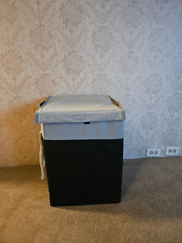 Laundry Hamper with Lid - Black & Grey image indicator(2)