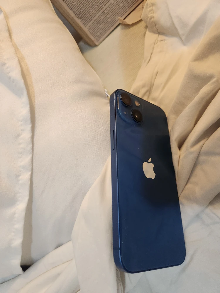 iPhone 13 Blue - photo 2