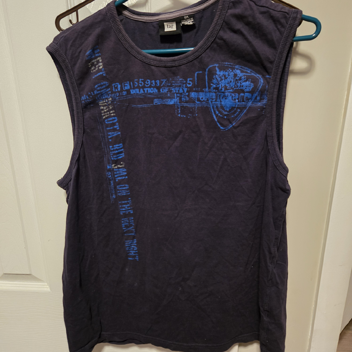 Tag Sleeveless Top, Size L