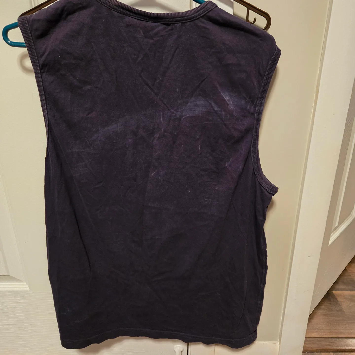 Tag Sleeveless Top, Size L image indicator(2)
