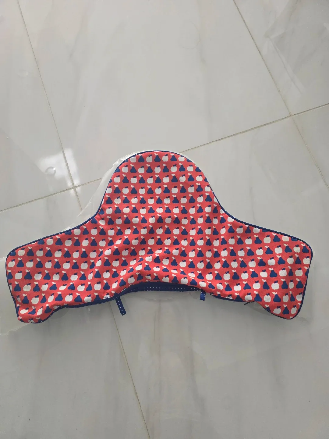Wooden High Chair with Red Patterned Cover image indicator(3)