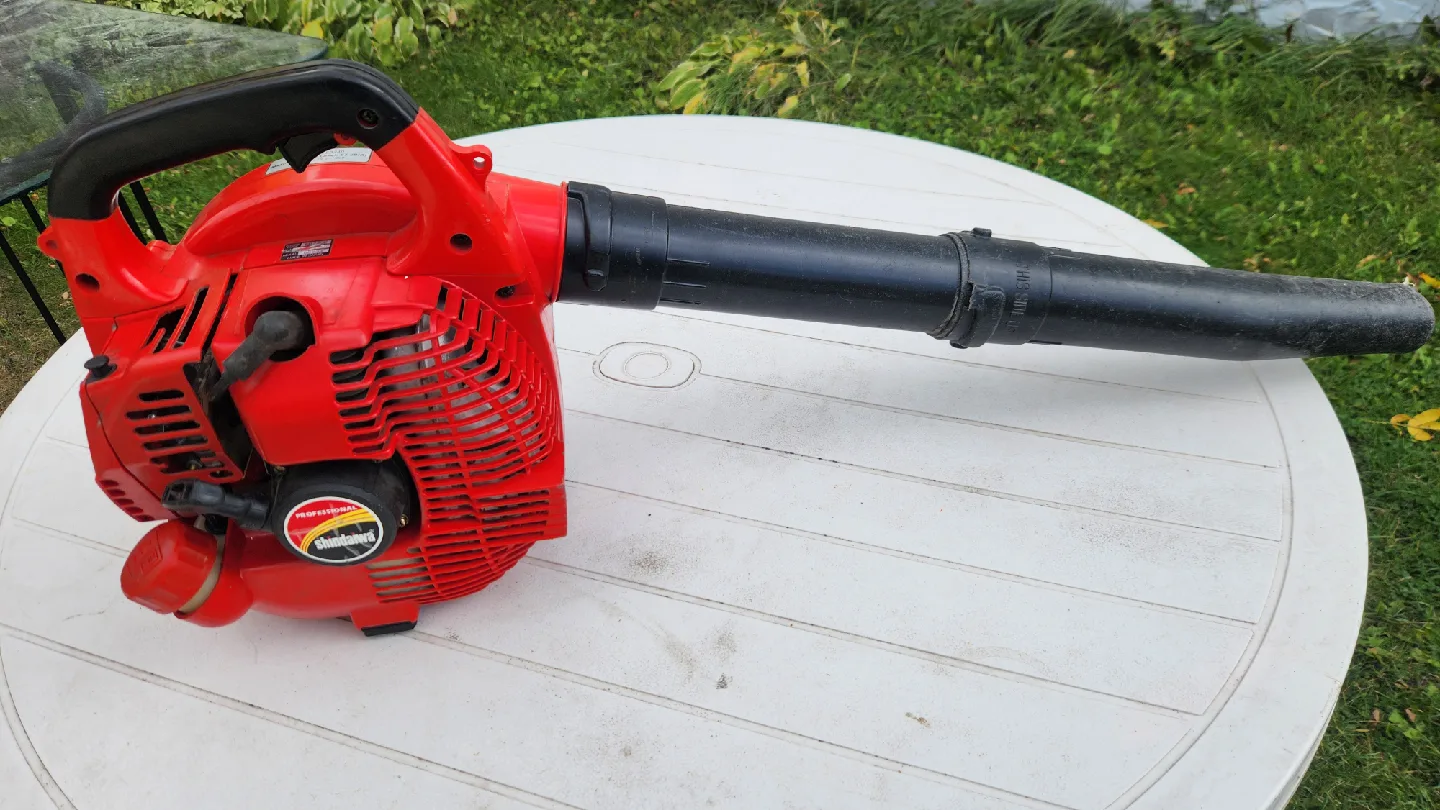 Shindaiwa Red Gas Leaf Blower image indicator(2)