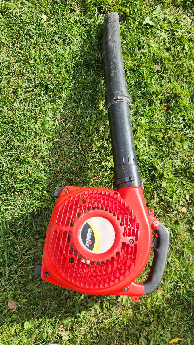 Shindaiwa Red Gas Leaf Blower image indicator(3)