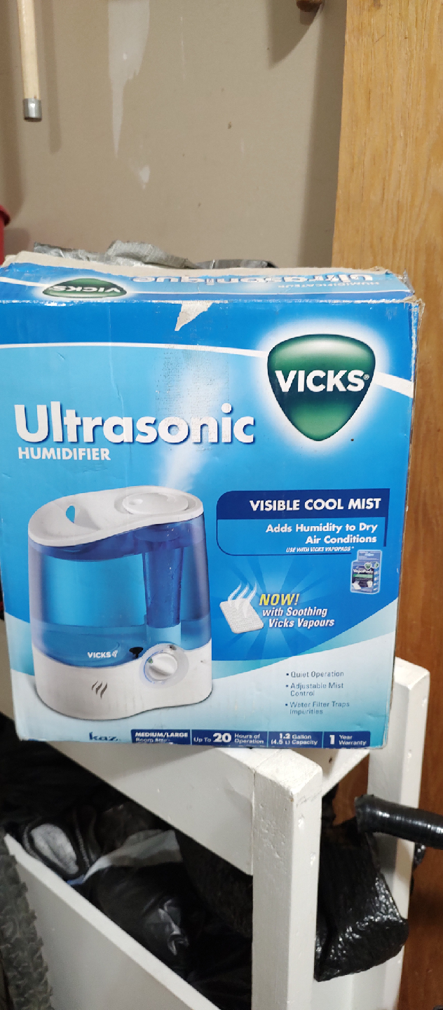 Vicks Ultrasonic Humidifier - photo 3