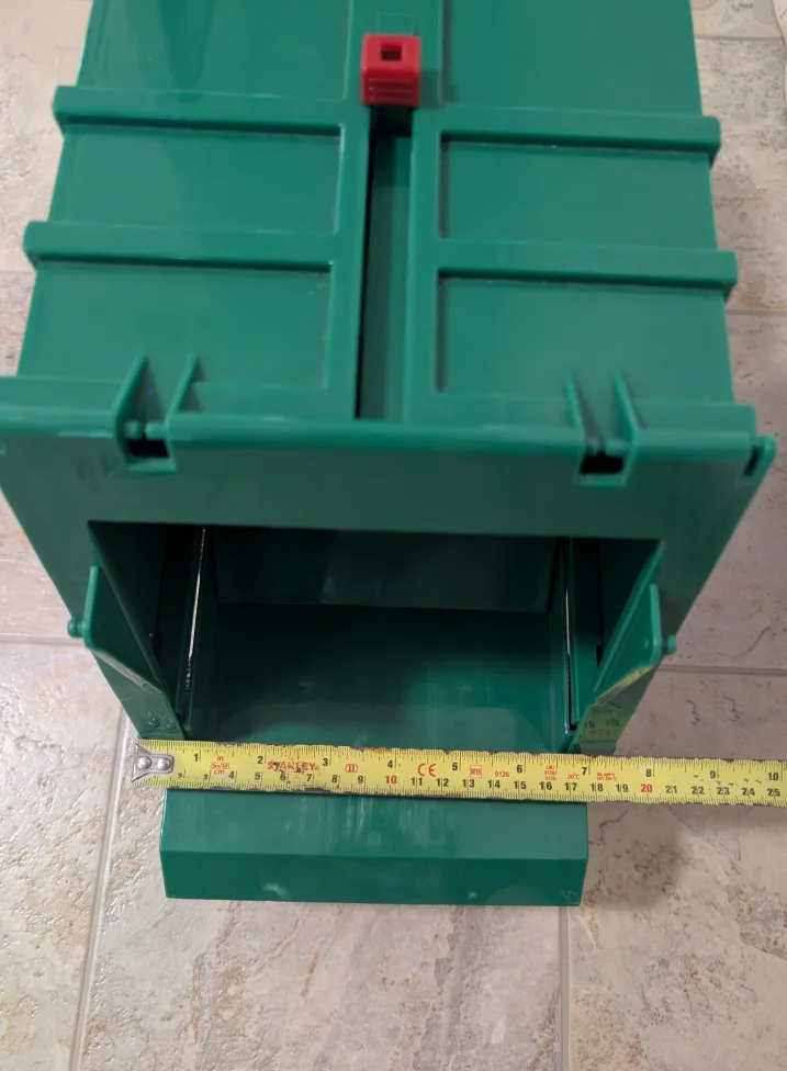 Driven Garbage Truck Toy image indicator(10)