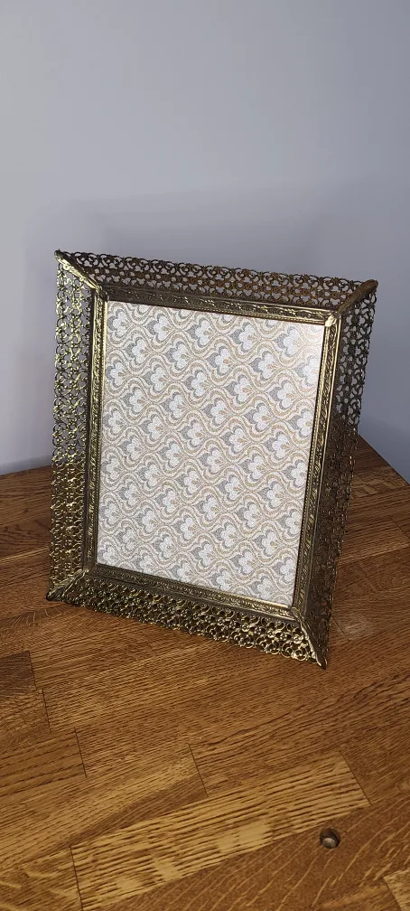 Vintage Ornate Gold Picture Frame thumbnail