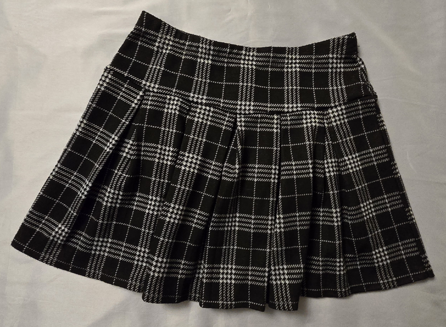 Teen Girls Plaid Mini Kilt Style Skirt - Adult Size Medium