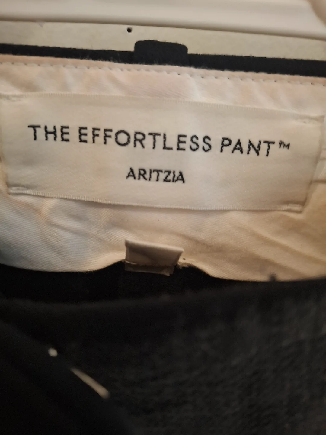 Aritzia Effortless Pants size 8 thumbnail