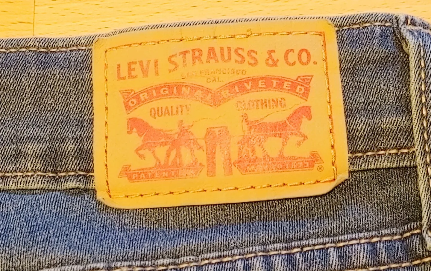 Levi's 535 Super Skinny Jeans - Size 30 image indicator(2)