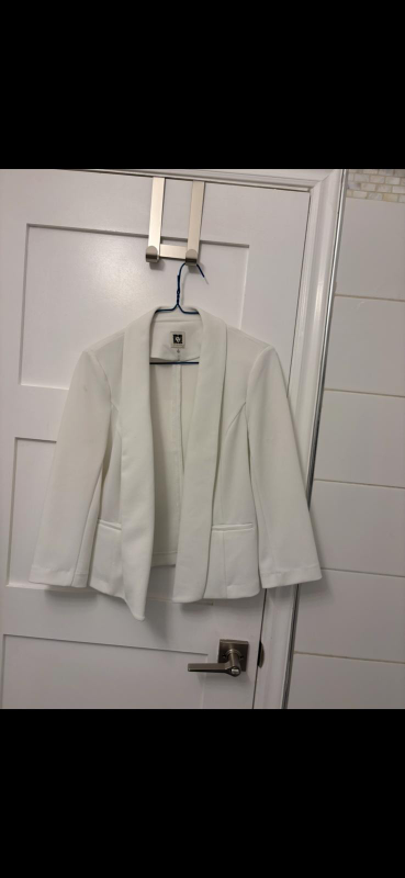 Anne Klein White Blazer - Size 6