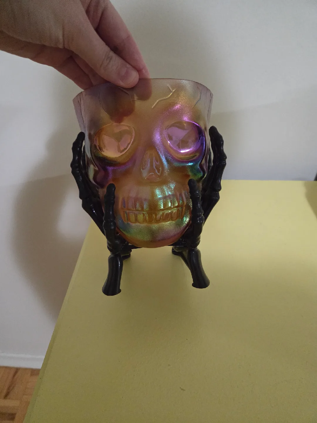 Skull Bowl with Hand Stand image indicator(3)