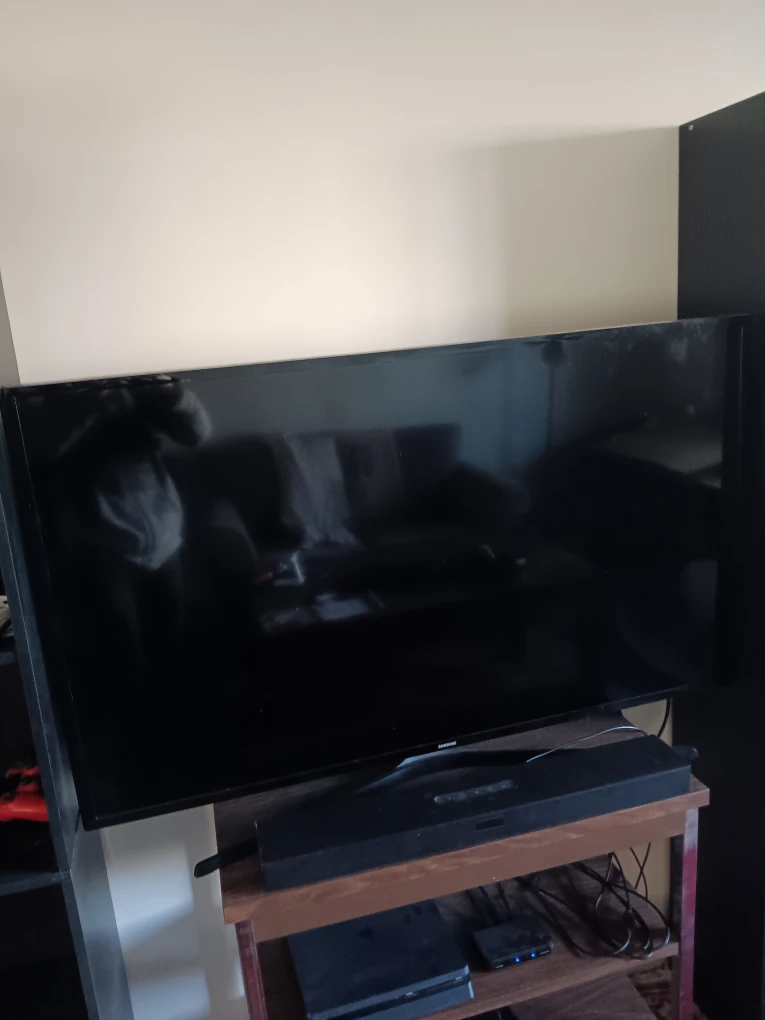 Samsung TV 55' and SoundBar