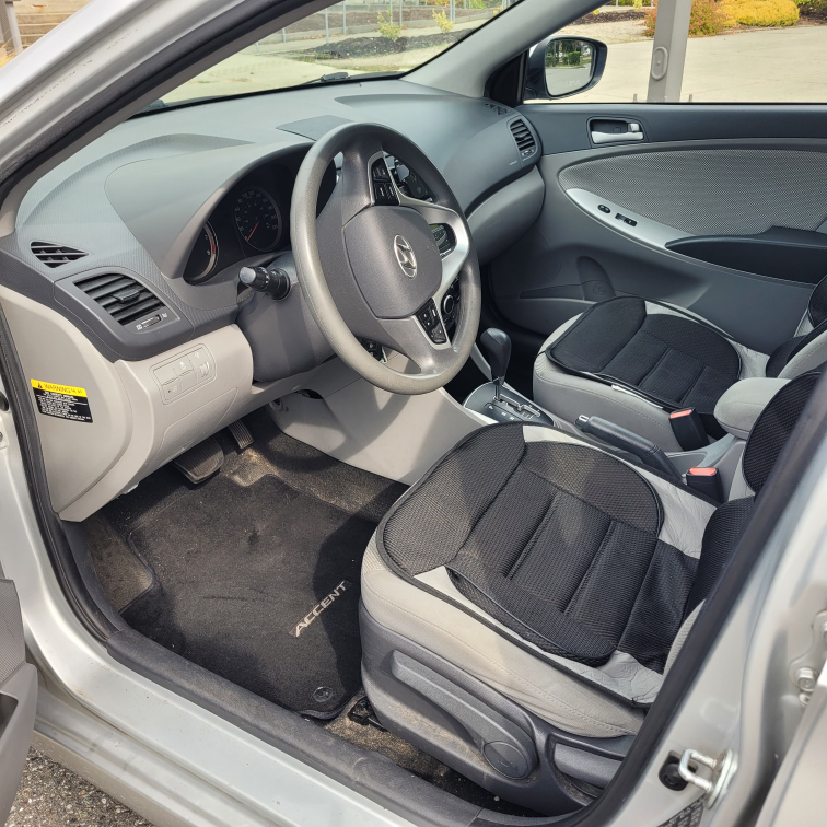 2013 Hyundai Accent - Silver Sedan - photo 4