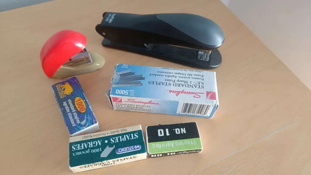 Staplers and Staples Bundle 🥕 thumbnail