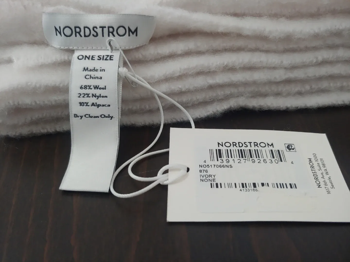 Nordstrom Ivory winter Scarf - New with Tags image indicator(2)