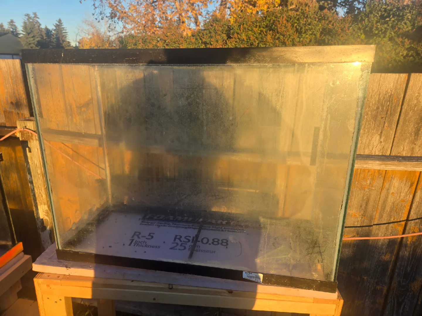 Glass Aquarium Tank with Wooden Stand image indicator(3)